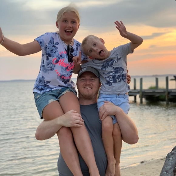 Meet your Posher, Thomas - Picture 1 of 1